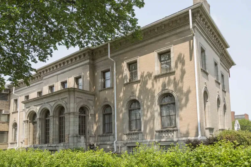 2118 NUWAY Counseling Center facility in Minneapolis, Minnesota