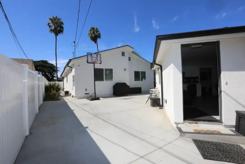 Lion Recovery facility in Van Nuys, California