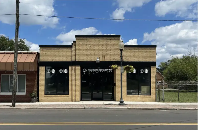 Tree House Recovery NC facility in Costa Mesa, California